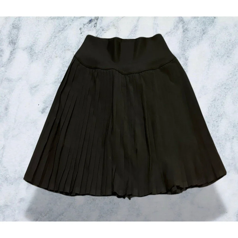 ALO Yoga Black Pleated A-Line Skirt M